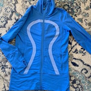 ✨Lululemon Zip up train jacket✨